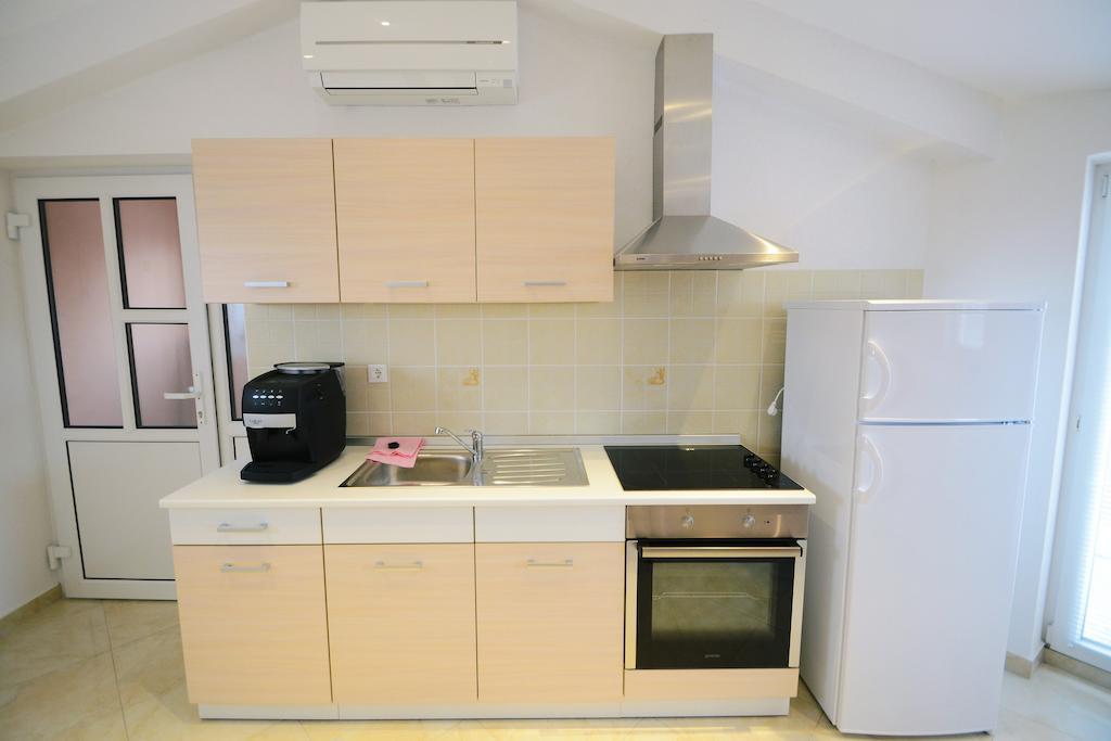 Apartments Rajic بوريتش الغرفة الصورة
