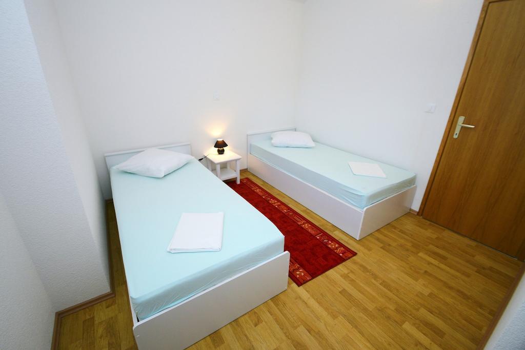 Apartments Rajic بوريتش الغرفة الصورة