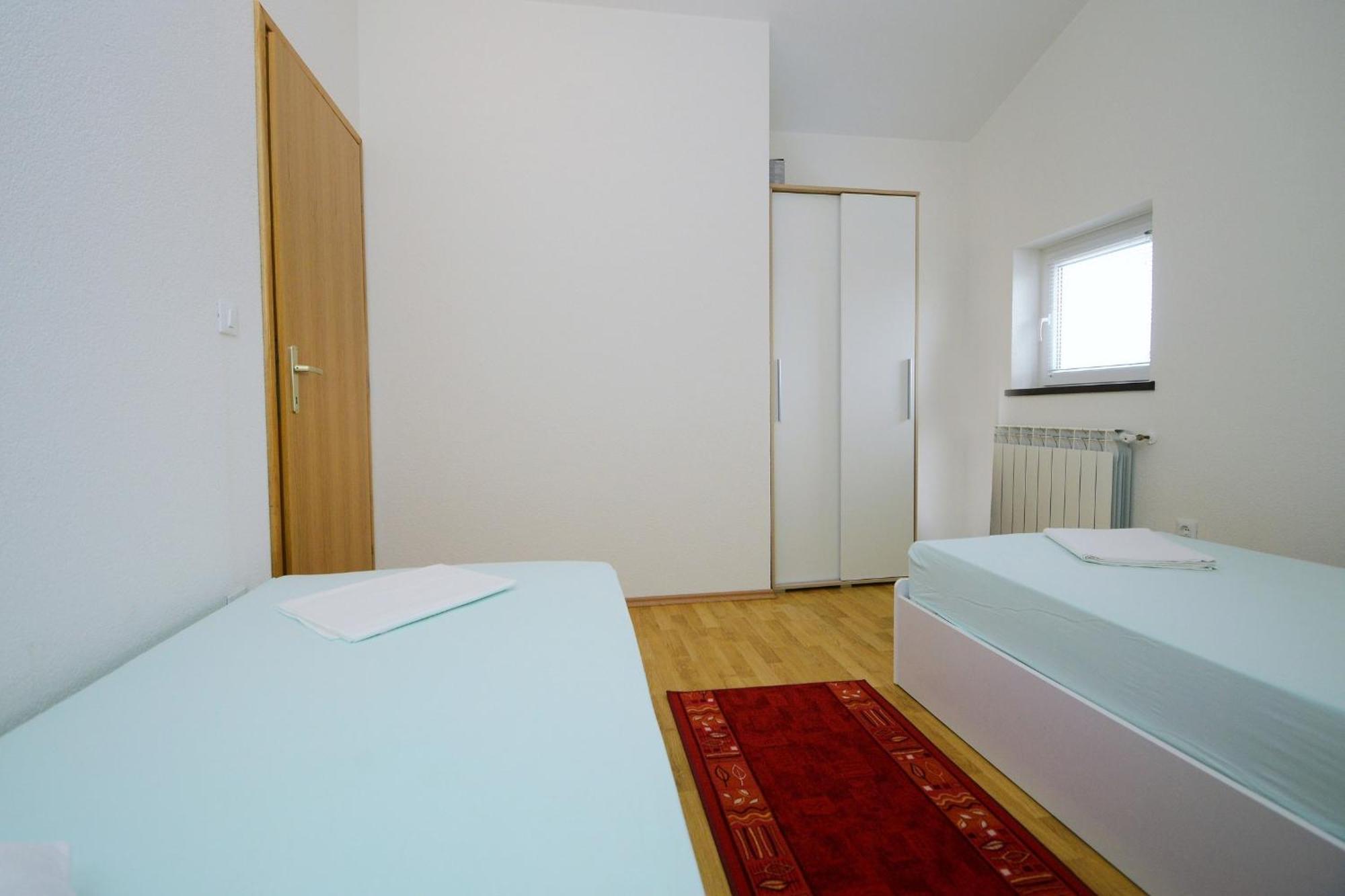 Apartments Rajic بوريتش الغرفة الصورة