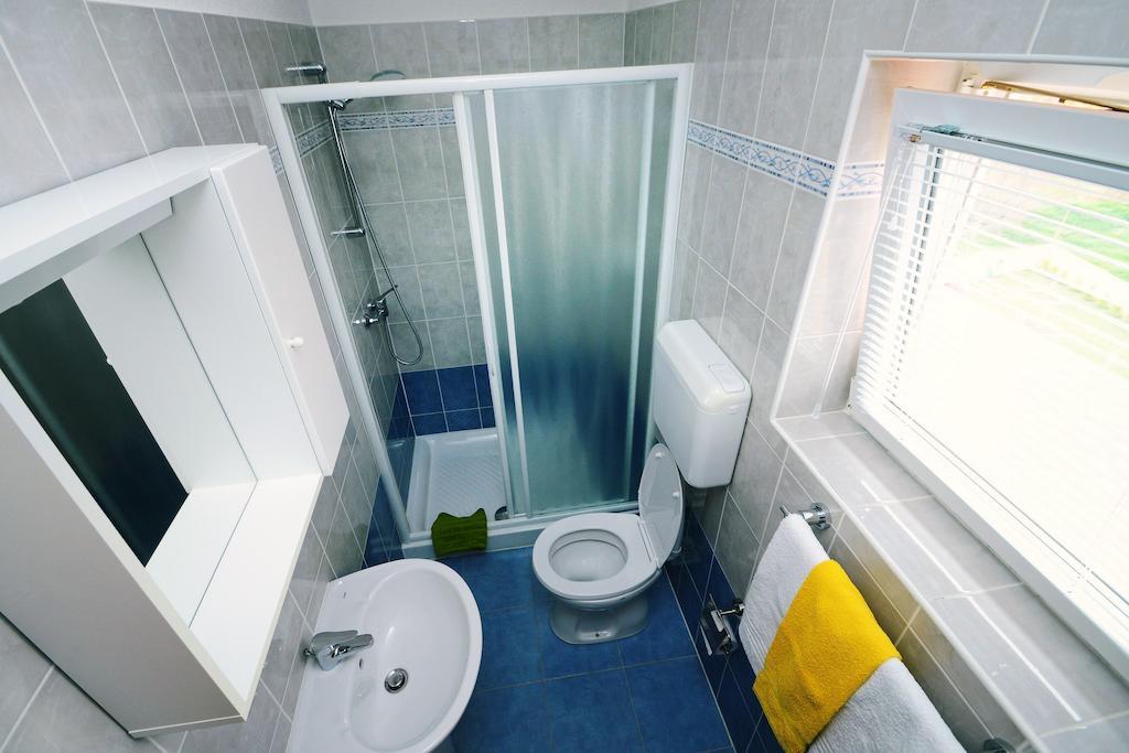Apartments Rajic بوريتش الغرفة الصورة