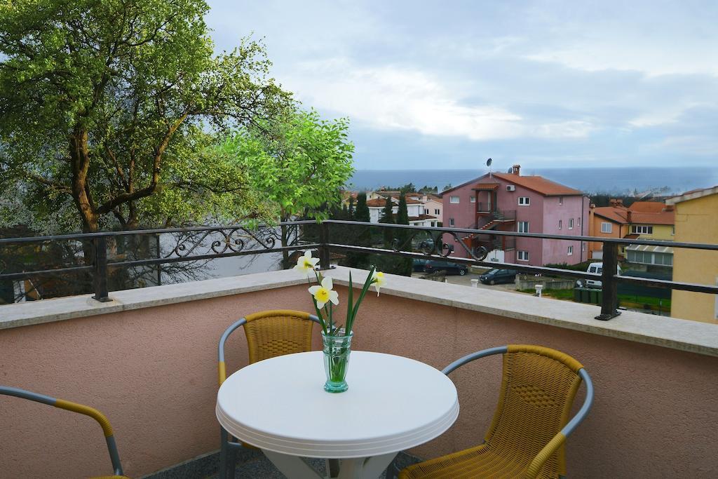 Apartments Rajic بوريتش الغرفة الصورة
