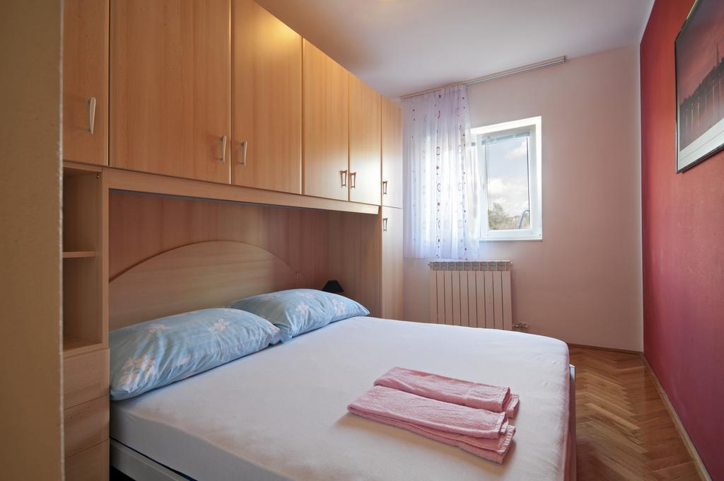 Apartments Rajic بوريتش الغرفة الصورة